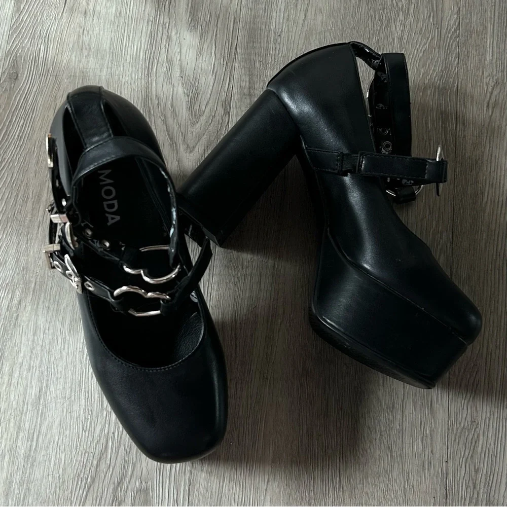 Lamoda Walk with Faith Platform Heels Black